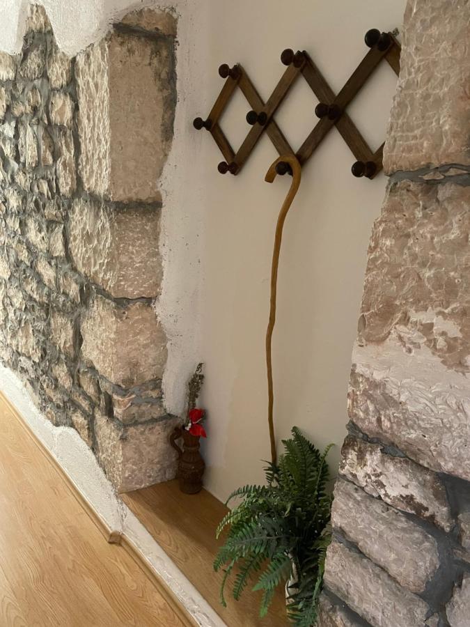 Apartment Benky Pićan Extérieur photo